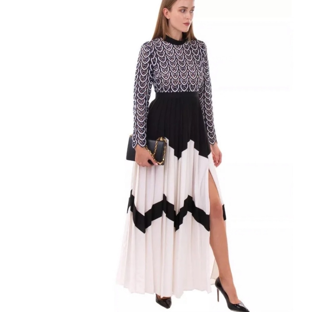 NEW Self-Portrait Maxi Fit & Flare Monochrome Sweetheart Lace Long Dress